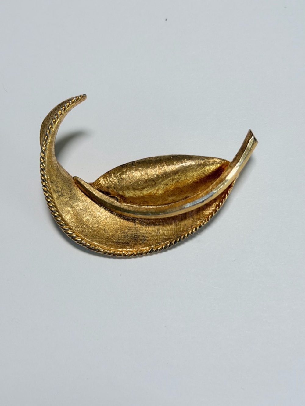 Vintage BSK Signed Gold Tone Leaf Brooch -